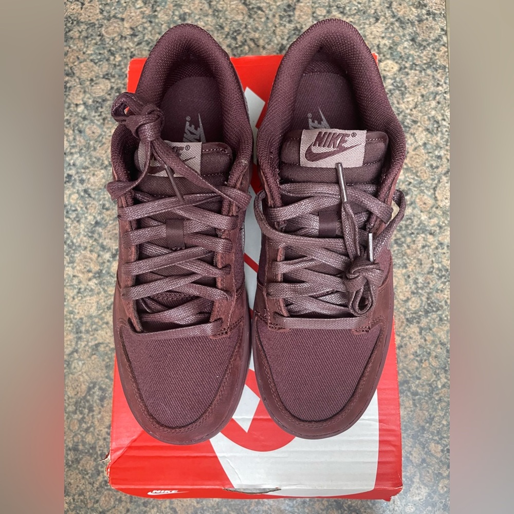 Nike Dunk Low Retro PRM Sneakers